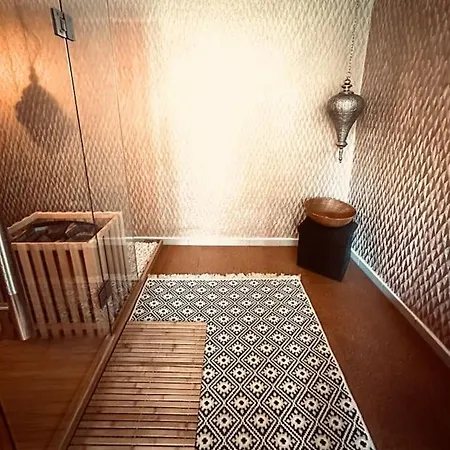 Privatzimmer, Geteiltes Bad Und Toilette Würzburg